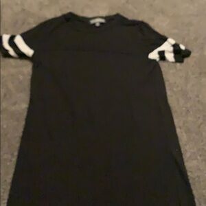Younique girls junior T-shirt small black dress